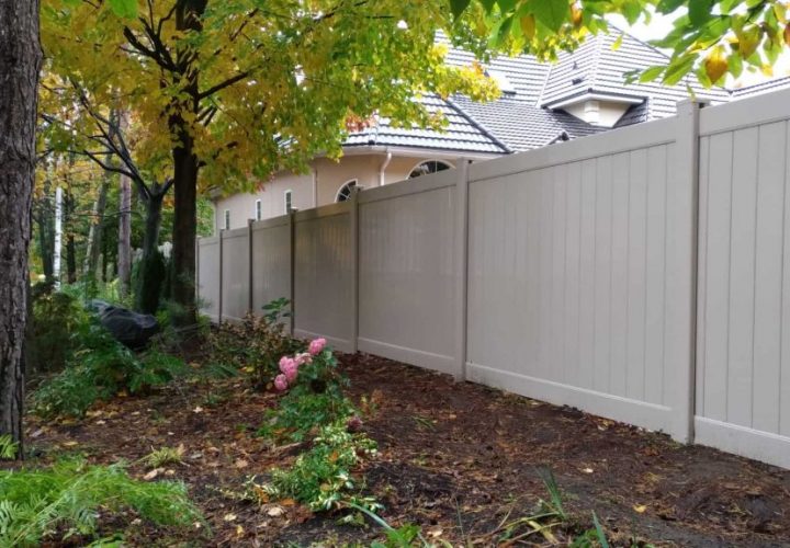Why Vinyl Fencing Is a Better Alternative to Wood