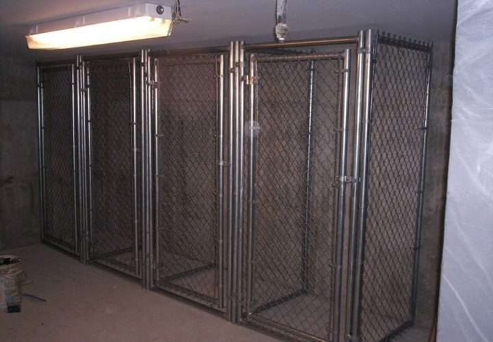 chain link storgae inside-2