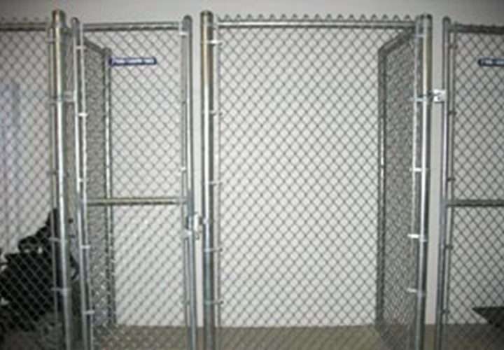 chain link storgae inside